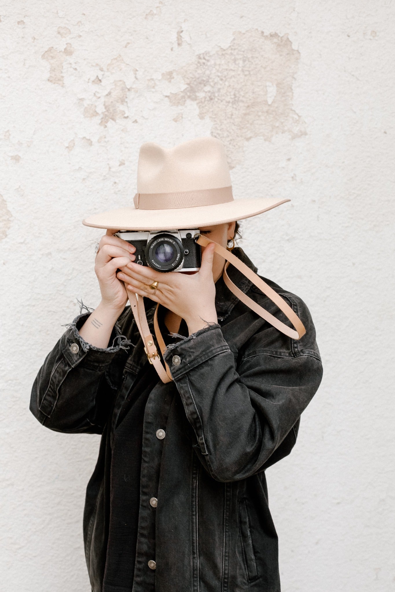 The No. 02 - Crossbody Leather Camera Strap 46–52”